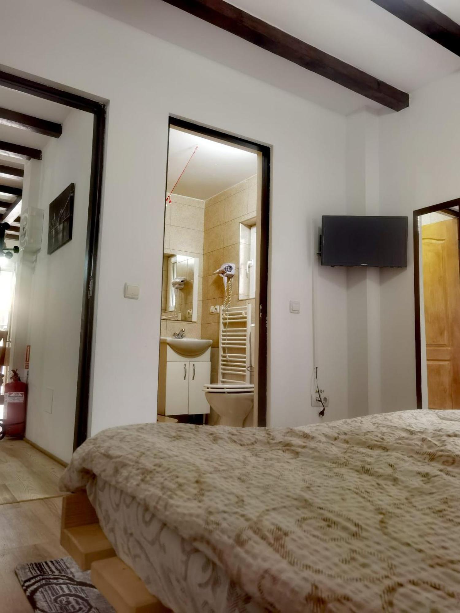 Отель Casa Pietrosu Rodnei Борша Номер фото